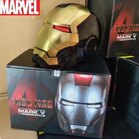 Casco Dorado De Iron Man